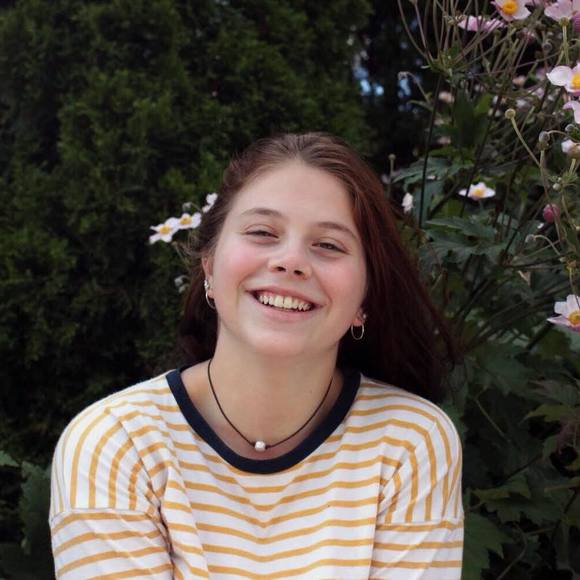 Meet your Posher, Madison - Picture 1 of 1